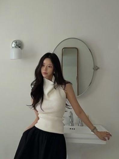 寬鬆高領美背坑條背心